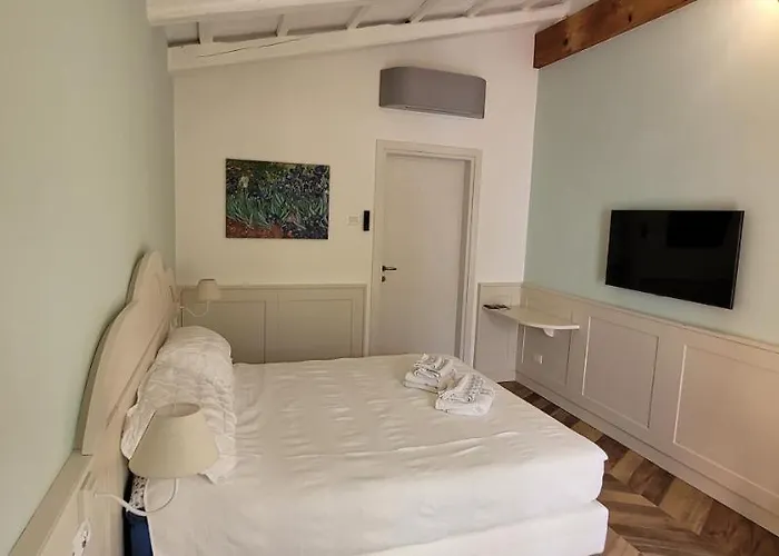 Bed & Breakfast La Meridiana 4*